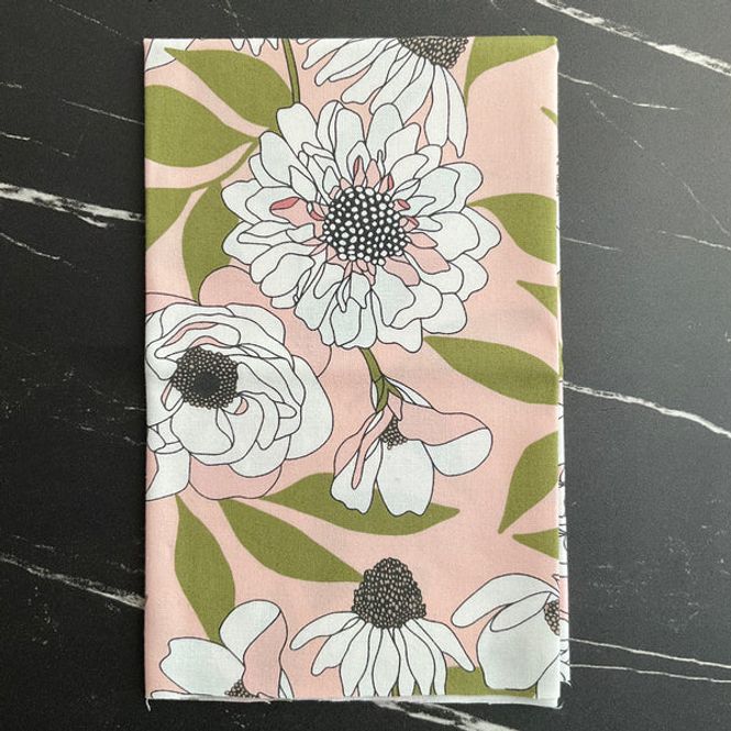 Hovedbilde Botany - hvit-rosa nyperose på lysrosa