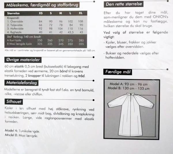 Bilde av Onion 2084 - kjole med vidde og ståkrage