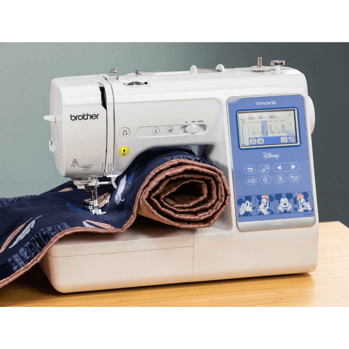 Brother M380D Disney sy- og broderimaskin 