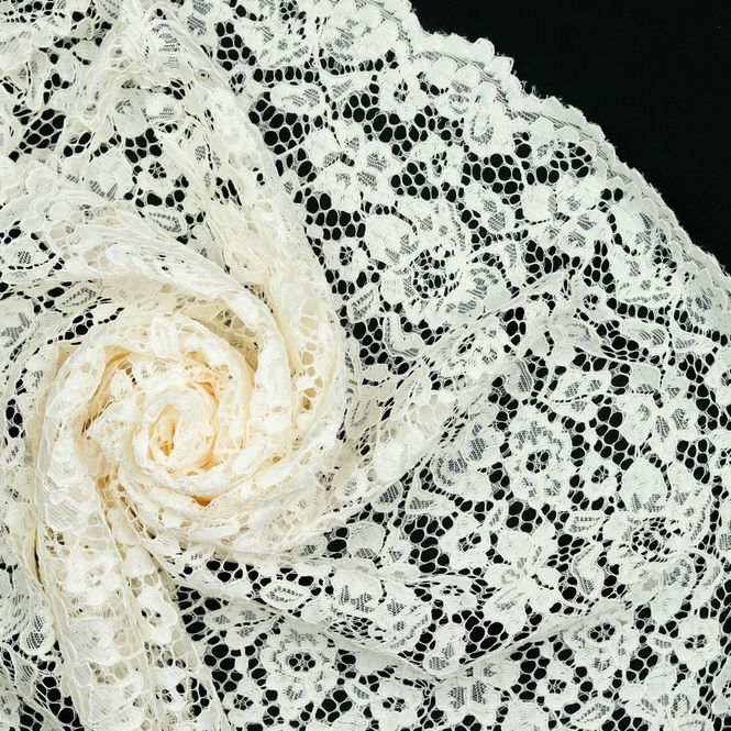Hovedbilde 1,2 m Lace Blonde - muslingkant, ecru